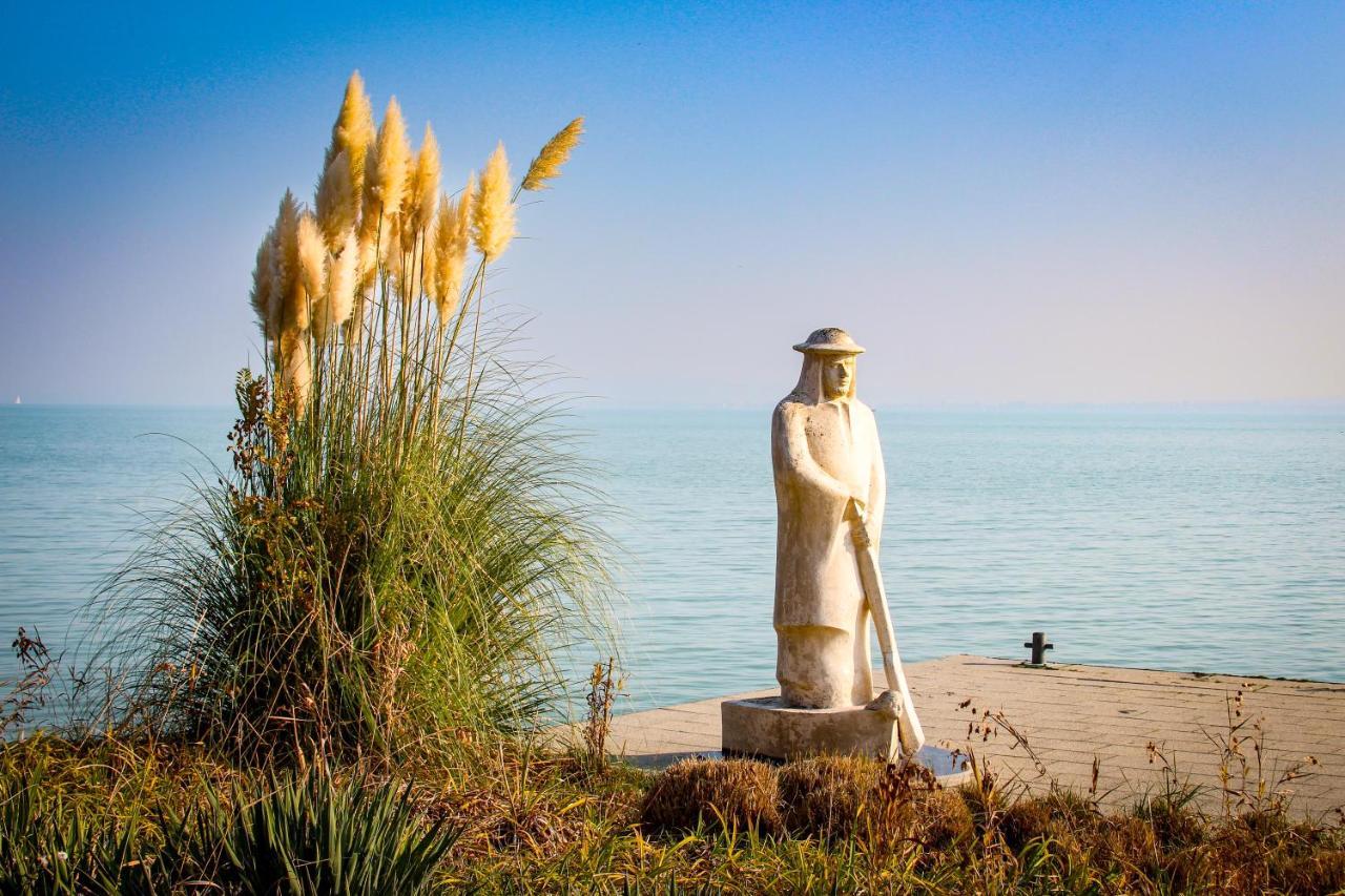 Komfort Home Bursport Bt. Haz Balatonfenyves Exteriér fotografie